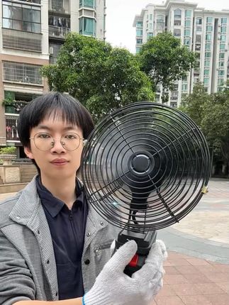 这么好用的清凉神器,户外风扇,不用插电走哪用哪,凉快到哪。 C