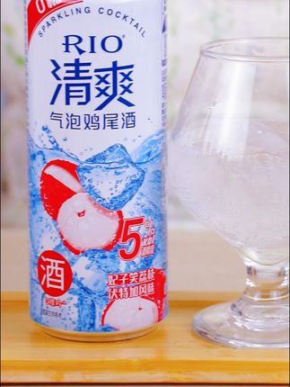 锐澳清爽鸡尾酒,微醺时刻 #鸡尾酒 #rio微醺 #清爽 #仙女都在喝什么 #网红饮品