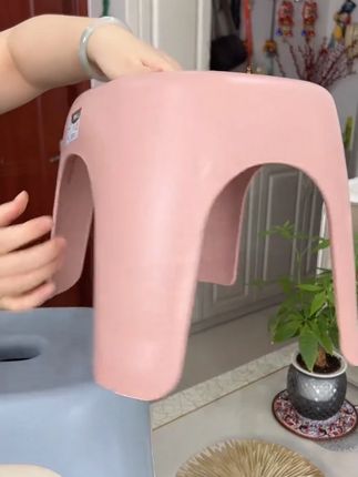 家里凳子不够坐的趁合适赶紧整几个 #凳子 #家用小凳子 #结实耐用