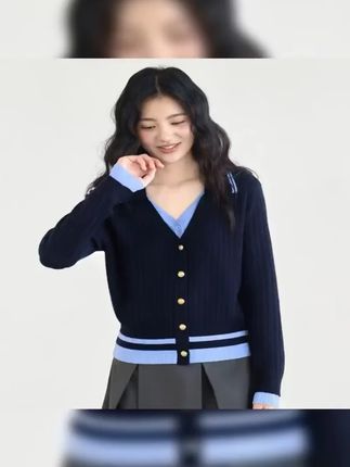 #秋季穿搭 #ootd穿搭 #品质女装 #穿出高级感 #精致优雅 (715)大码胖MM时尚设计感假两件气质百搭宽松显瘦减龄撞色针织衫