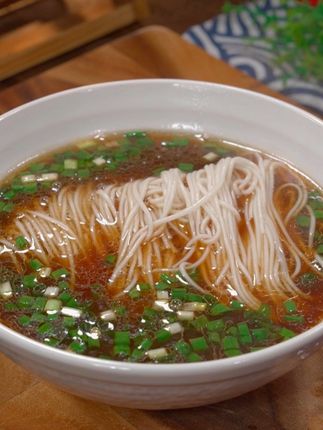 在家不想做饭又不知道吃什么的时候,你就来一碗这个江南阳春面 #一怀本草 #阳春面 #铁棍山药阳春面