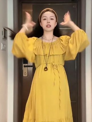  #夏季新款女装 孕妇裙子极简秋季温柔一字领露肩系带收腰孕妈妈显瘦荷叶边连衣裙#谁穿谁好看#显瘦穿搭#穿出高级感
