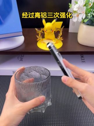 从正面看4K画质高清高透,从四面看一片漆黑保护隐私!360度#防窥膜 就是这么上头!#钢化膜 #苹果手机 #数码科技