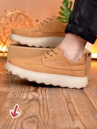 厚底设计走路稳又舒服,日常出街、闲逛,蹬上就开启轻松模式。 #秋季男鞋 #波西米亚风鞋子 #软底软面穿上超舒服 #好穿不累脚 #男鞋推荐