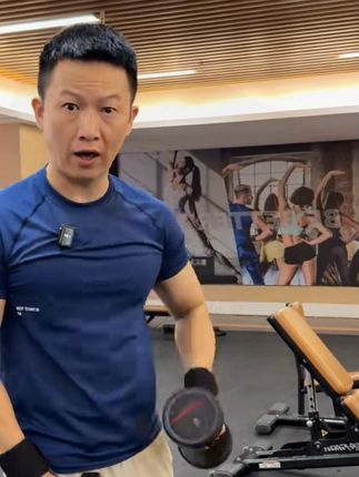 手上容易起老茧,抓不住把手的。训练护掌可以安排试试 #伊登大护具 #训练护具 #伊登护掌