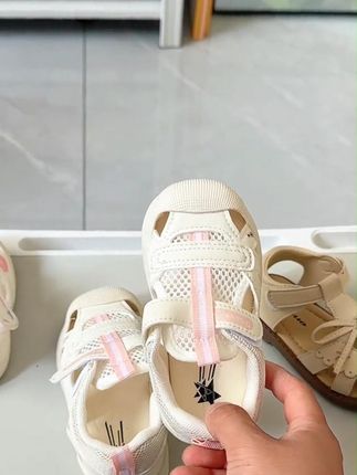 趁活动薅了双#婧麒 的夏季宝宝学步鞋,大镂空透气网面,还能踩水,才这个价到手真是没必要给孩子买什么杂牌凉鞋了!#透气舒适不闷脚 #宝宝鞋 #儿童凉鞋 #踩水凉鞋