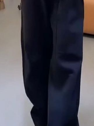 秋季爆款!女款窄版阔腿牛仔裤,梨形身材高腰显瘦 #阔腿牛仔裤 #大码长裤 #新款牛仔裤 #高腰显瘦裤 #秋季牛仔裤