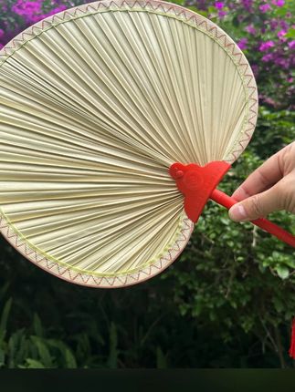 手摇大号扇子老式夏天夏季便携老式蒲扇特大号夏天手摇扇正宗蒲扇#手摇蒲扇 #夏天必备 #老式蒲扇 #便携扇子 #特大号扇子