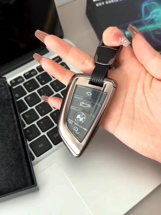 #宝马钥匙保护套  #3系  #5系  #7系  #刀锋钥匙壳 宝马刀锋钥匙保护套,个性运动字体印花,超清钥匙保护套,磨砂电镀涂层,耐磨耐刮。