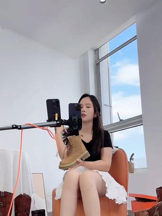 爆款百搭厚底马丁靴,,女2025新款,夏季复古时尚,透气小短靴,西部牛仔靴。。。#爆款热卖中 #好鞋推荐 #马丁靴 #透气舒适
