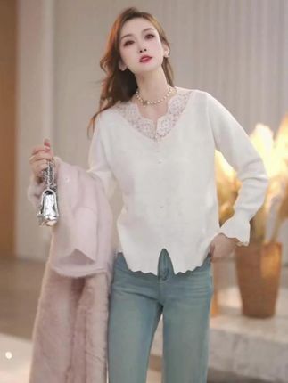#努力成为更好的自己 #穿出自己的风格 #谁穿谁好看 钉珠蕾丝V领早春季洋气百搭气质韩系高级感钩花针织衫#仙女必备 #内搭外穿都好看