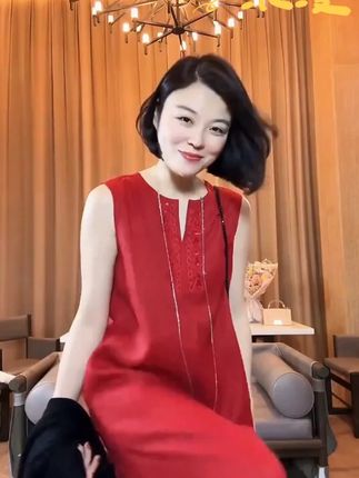TANTAN 亚麻 气质侧摆开叉红色无袖连衣裙 #品质女装 #穿出高级感 #优雅知性 #穿出自己的风格 #精致优雅