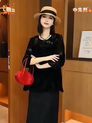 #新款上新 #每日新款每日分享 #春夏新款 #夏款上新 #女 #谁穿谁好看#  每天穿搭分享喜欢美衣请关  #内搭外穿都好看#  时尚洋气百搭  #时尚百搭款小衫
