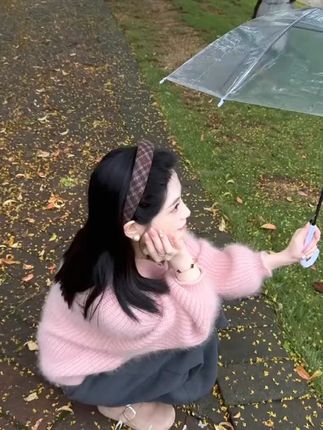 #张予曦毕雯珺真拍了红裙抱 #深情眼 #张予曦 #毕雯珺