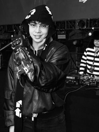 国庆结束了 我也下班了 各位巡演见 #泰格西 #casamia #mdsk音乐节 #ayo音乐节 拍摄来自@张徳率