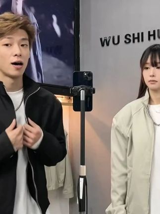 秋季男生简约垫肩夹克外套cleanfit休闲百搭宽松短宽立领上衣西装#夹克外套 #cleanfit #休闲百搭 #上衣穿搭 #秋季男生穿搭
