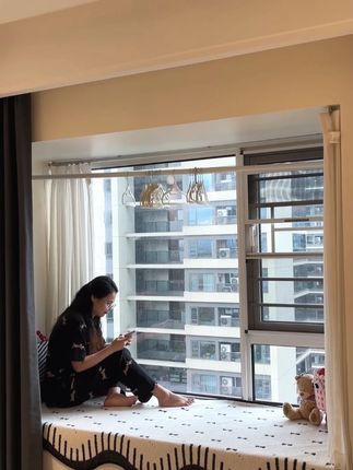 可以机洗的飘窗垫,放在阳台和床边,巴适得很~#窗台垫 #飘窗垫子 #少女卧室 #平价好物