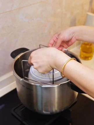 天气转冷后,记得给你家男人多炖这个汤,这可是93岁老奶奶教我的土方子# 牛大力猪尾汤汤# 煲汤日记记# 我是美食创作者者# 跟着马小坏学做饭饭# 猪尾汤汤