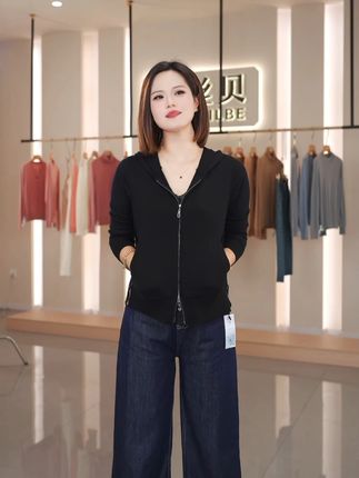 #精纺可机洗纯羊毛 #谁穿谁好看 #显瘦遮肉 #双头拉链开衫毛衣 #柔软细腻亲肤舒适