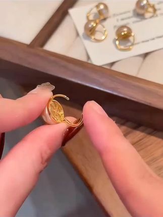 我敢说你一定没有见过这么好看的耳饰,关键是今天还特别划算#精美耳饰 #美爆了 #时尚饰品 #新年耳环款式推荐