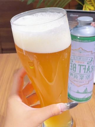 这价格不得薅它个几十箱囤着!线下精酿大佬竟被盘的这么低! #精酿啤酒 #啤酒 #好喝不贵