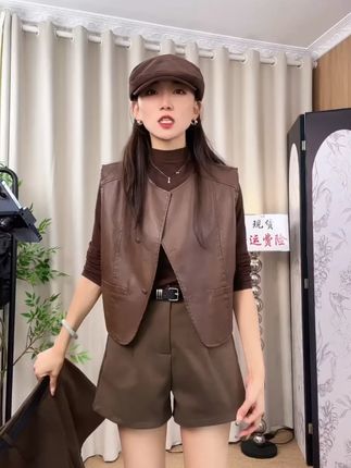 毛呢短裤女2025秋冬高腰显瘦靴裤百搭阔腿裤A字胖MM大码 #品质女装 #胖瘦都能穿 #宽松有范 #时髦精 #秋冬短款