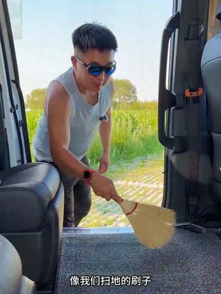 赛那格瑞维亚车载挂钩,直接挂到把手上就可以,挂一些零碎太合适了,尤其是挂雨伞 #赛那#格瑞维亚#车载挂钩#汽车用品 #赛那格瑞维亚车载挂钩直接# 赛那 #格瑞维亚# 车载挂钩