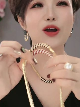 铜合金合成锆石项链 欧美夸张金色复古黑条纹项链女2025锁骨链ins#热门 #热门音乐🔥 #热门短剧推荐