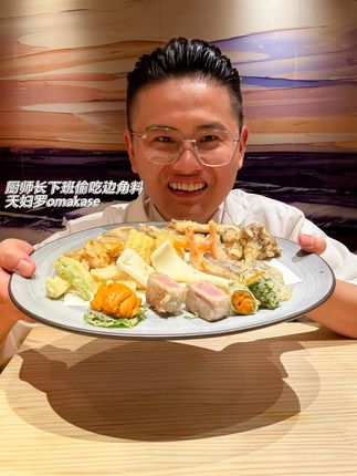 厨师长下班偷吃边角料,海胆天妇罗厨师长的嘴爱【天妇罗】 #美食volg #深夜美食 #厨师长偷吃