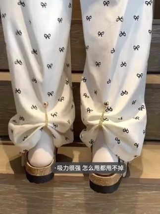 后悔没早点发现这玩意,不然裤脚也不会那么容易烂呀! #裤脚固定神器 #裤脚固定夹 #仙女必备 #神器好物 #裤脚固定器