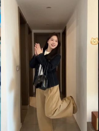 原色牛仔外套女2025新款春秋季美式水洗复古休闲穿搭短款上衣#牛仔外套 #美式 #复古 #外套 #秋季穿搭