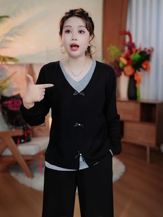 胖妹妹秋季上身的显瘦的针织上衣 #大码女装 #衬衫 #假两件 #胖妹妹穿搭 #云妃秀大码女装