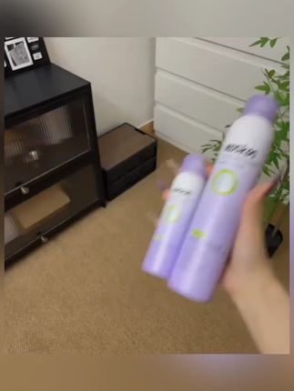 姐妹们!赶紧来薅这个美空大品牌玻尿酸补水喷雾!人家可是高保湿补水的、上妆总是卡粉起皮斑驳的姐妹一定要试试这个#补水喷雾 #喷雾 #补水 #美空 #玻尿酸补水喷雾