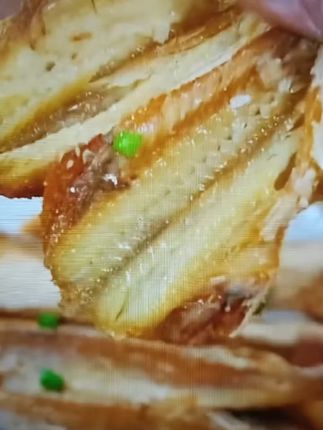 都是蒜瓣肉,没有小刺,只有一根主刺!煎着吃,红烧吃都很好吃!