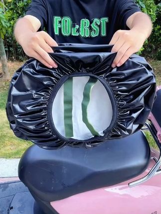 电动车坐垫怕晒怕淋?这款皮革坐垫套必须安排!防水防晒双buff,夏天不烫屁股,雨天不沾水,四季都能用。皮革材质耐磨耐脏一套就好,赶紧备上,让骑行更舒适!  #电动车坐垫套   #皮革坐垫套  #防水防晒