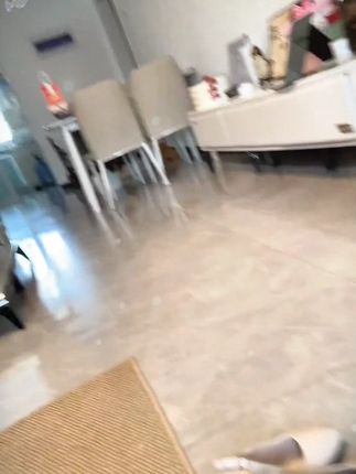 软皮水钻单鞋女2025春秋新款百搭优雅中跟飘粗跟尖头黑色高跟鞋#完美身材 #大长腿 #跟着节奏嗨起来 #可甜可酷可温柔 #在家也要美美哒