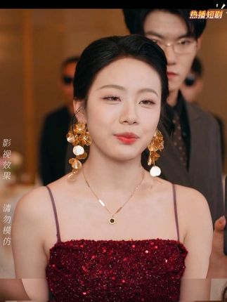 #你曾是我的满心欢喜 #她要为自己正名于是说出自己的身世却没想到和哥哥仅存的一张合照也被损毁
