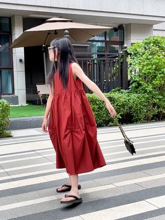 又被女儿美哭了~ 颜色超正的女童夏季连衣裙,版型好看,面料舒适,妥妥的小仙女既视感呀~ #夏季新款 #女童连衣裙#显高显瘦显腿长#高品质童装#生女儿就是用来打扮的
