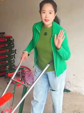 多功能播种机精播箩卜油菜芝麻青菜小颗粒播种器省时省力省种子#多功能播种机 #小颗粒播种 #省时播种机 #省力播种器 #省种子播种机