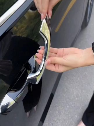 奥迪门把手亮条太好看了,原本单调的门把手加上亮条更有线条感 #奥迪  #奥迪a6l  #汽车装饰
