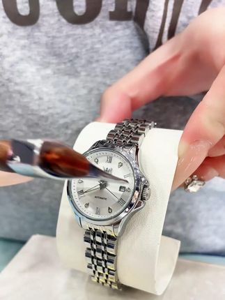 毕业礼物选它!既显品味又不超预算#手表 #礼物 #爱的礼物