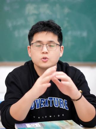 给9月上初三的孩子,准备这本《初中化学核心考点》,知识点总结清晰明了,预习复习都很合适。#初中化学 #化学 #化学考点 #初中化学知识点 #初中化学速查