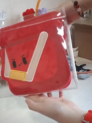 爱护好自己的小包包,珍品~~#红桶包 #十个勤天 #何浩楠 #种地吧 #保护套