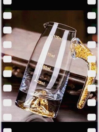 颜值很高的白酒分酒器,晶莹剔透!易观酒色!用来招待客人独饮都合适 #酒杯 #酒具 #白酒杯 #高档大气上档次 #好物推荐 高档轻奢水晶玻璃白酒分酒器家用小酒杯饭店酒盅酒具白酒杯新款