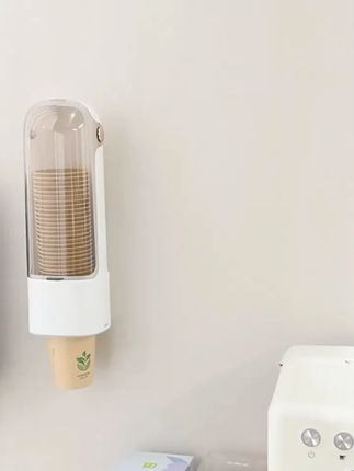 俏洁壁挂取杯器,家用防尘免打孔,收纳杯子超方便! #家用收纳架 #壁挂式设计 #壁挂式 #壁挂式收纳 #防尘取杯架