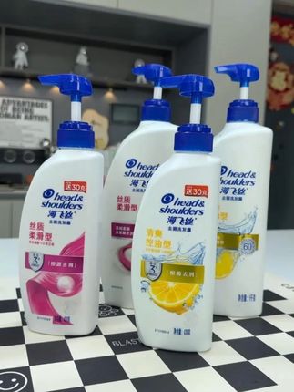 海飞丝去屑洗发水,控油蓬松去屑止痒洗发露,深沉修护滋养,改善毛躁,海飞丝洗发水是老牌子了,用过的都知道,关键现在价格很实惠,趁活动刷到的赶紧囤#海飞丝