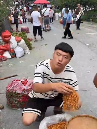 【虫草花】农家干货虫草花炖汤营养丰富虫草花煲汤炖肉炖鸡肉炒菜 #虫草花 #虫草花干 #虫草花蒸鸡 #虫草花汤 #口感特别好 @DOU+小助手 @DOU+上热门