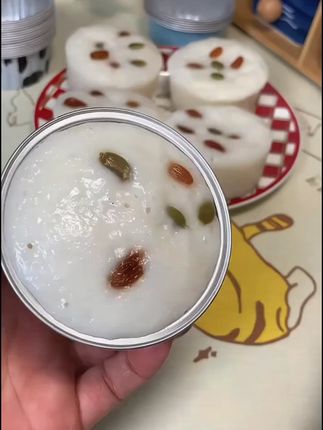 锡纸杯 这个小小的#锡纸杯 做美食太方便了,厚实耐高温,空气炸锅微波炉都能用,脏了洗洗还能反复使用#布丁杯#居家必备 #美食推荐