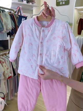 爆款软糯铺棉套装,南北方都可以穿#高品质童装 #睡衣家居服 #婴幼儿服饰 #拉比