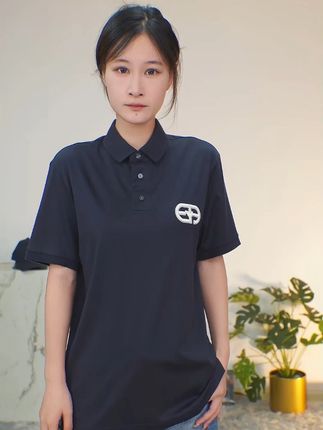 自带光泽感垂顺感阿玛尼莱赛尔刺绣Polo,时尚轻商务老钱风。 #阿玛尼男装 #商务休闲男装 #时尚男装 #男士polo衫推荐 #老钱风穿搭